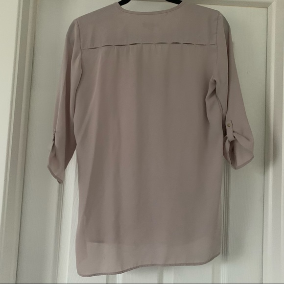 Dynamite Chiffon Blouse - Picture 3 of 5